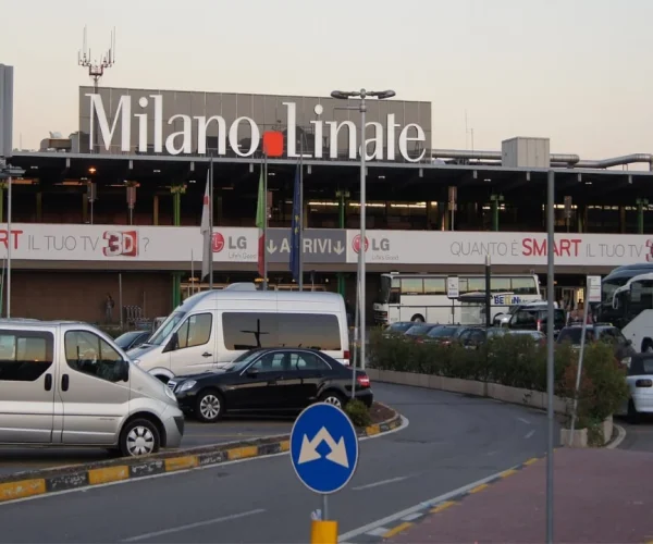 Milano Linate Airport entrance with terminal signage